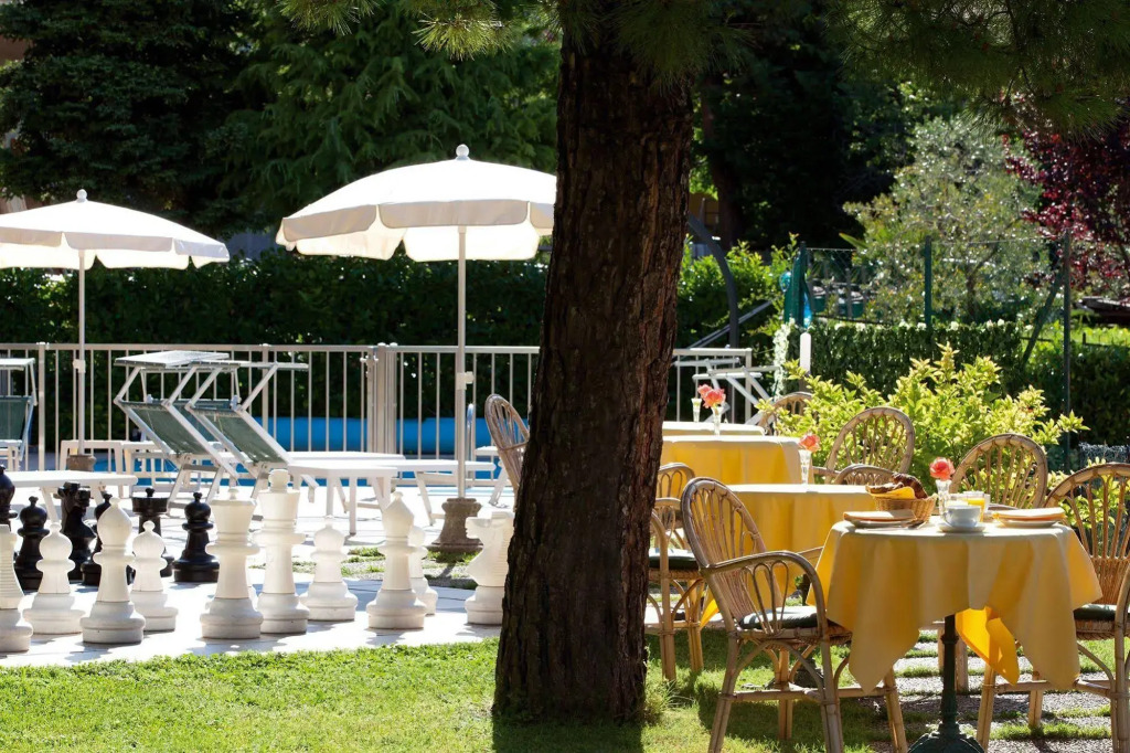 Hotel Astra