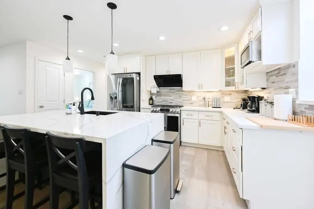 # Marbella Lane - Exquisite Home 3BR