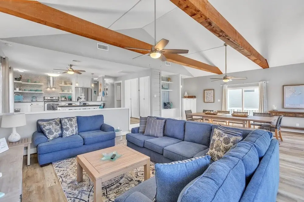 Tequila Little Time 3 Bedroom Home by Redawning
