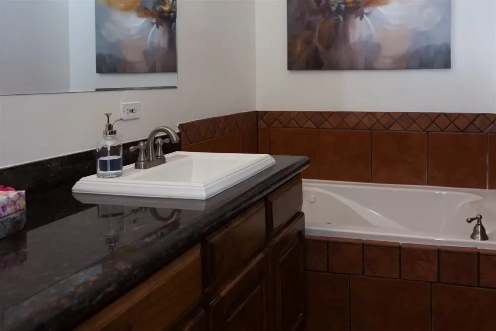 4BR Desert Escape