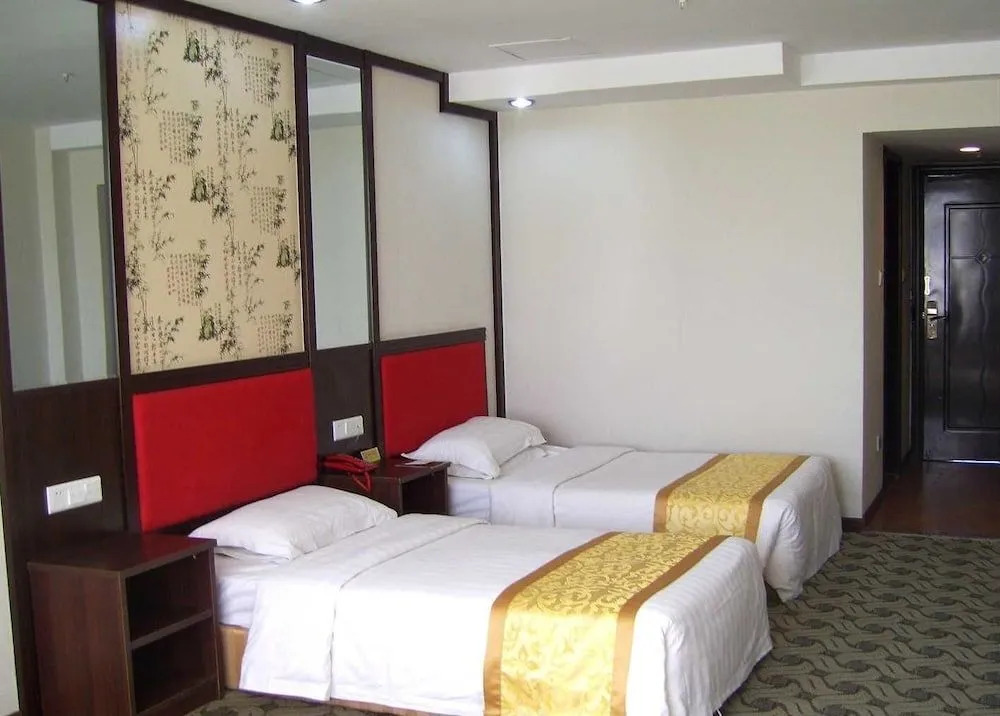 Qingdao High School Xianglan Hotel