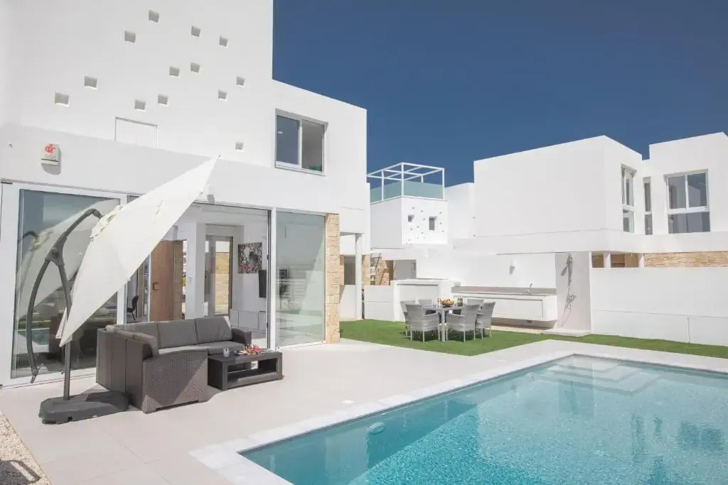 Walk to Beach- Central Protaras- Pool Villa, Blue Island Villa