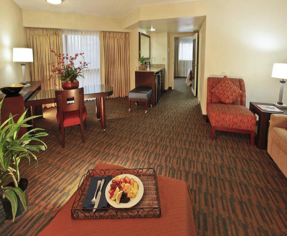 Embassy Suites By Hilton Seattle - Tacoma International Airport