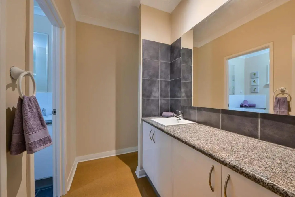 16 Crevalle Way