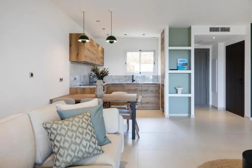 Résidence Omigna, Spacious Luxury Apartments, Cargese, Corse du Sud