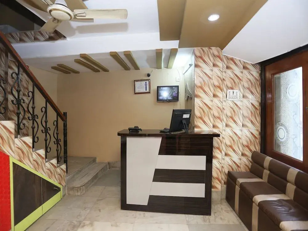 Hotel Grand Mishra International by OYO Rooms
