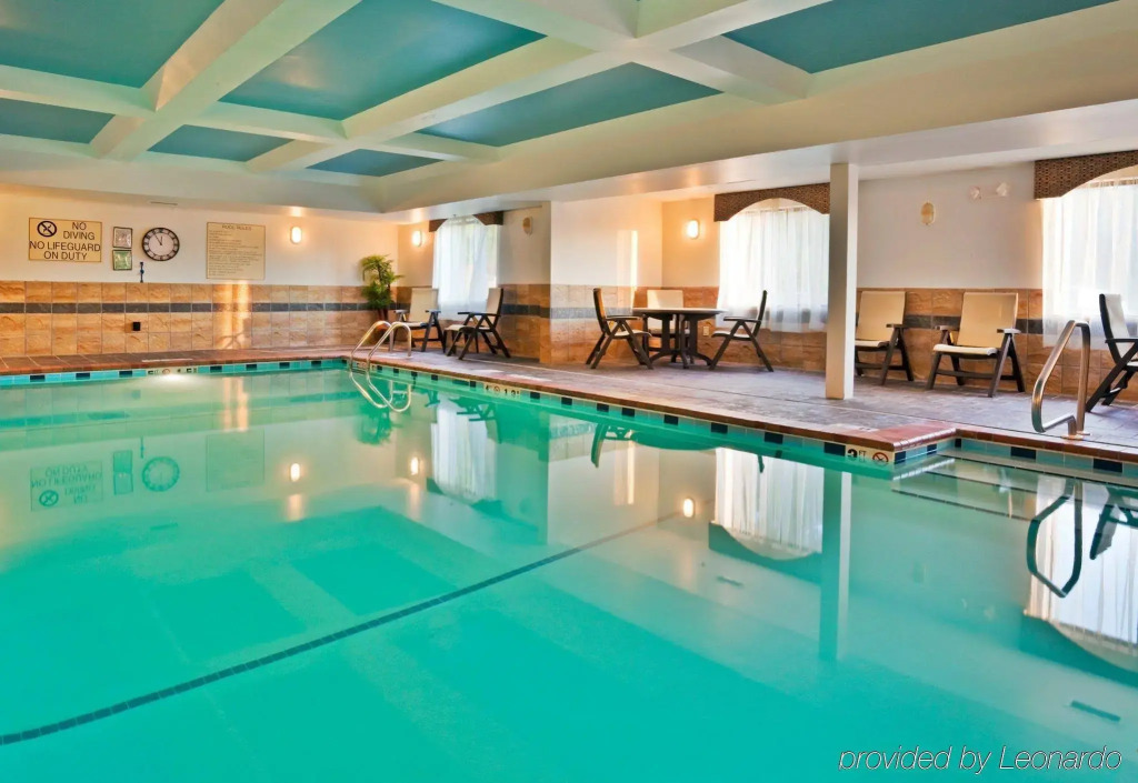Holiday Inn Express Hotel & Suites Birmingham - Inverness 280 by IHG