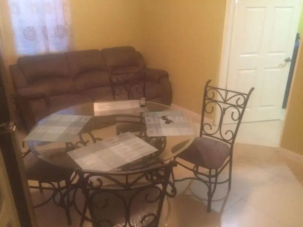 Ocho Rios Boardwalk Apartment