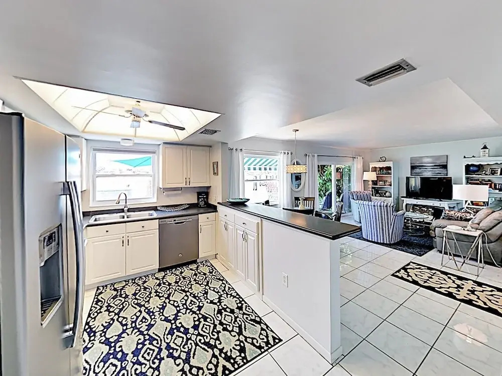 282 Saint Petersburg - 2 Br Condo