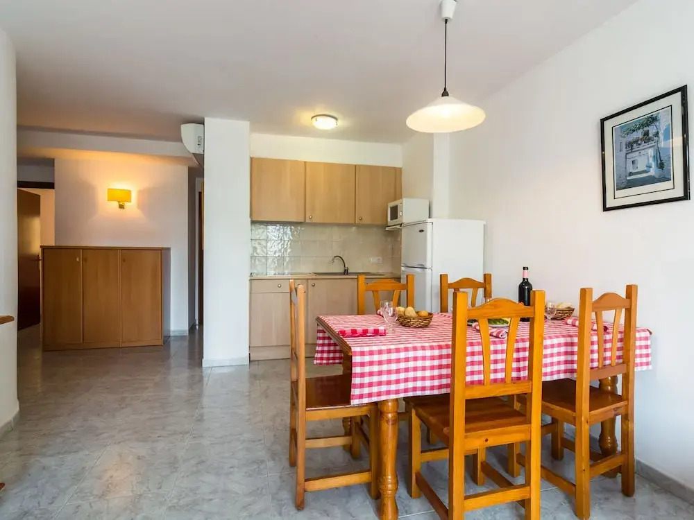 Alluring Apartment in Empuriabrava With Swimming Pool