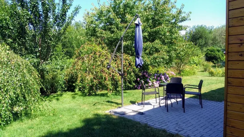Apartman pod lipou - samostatny objekt - carport