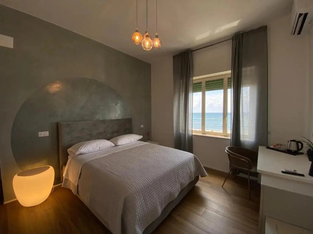 Cas’ A Mare - Beachfront Luxury Suites