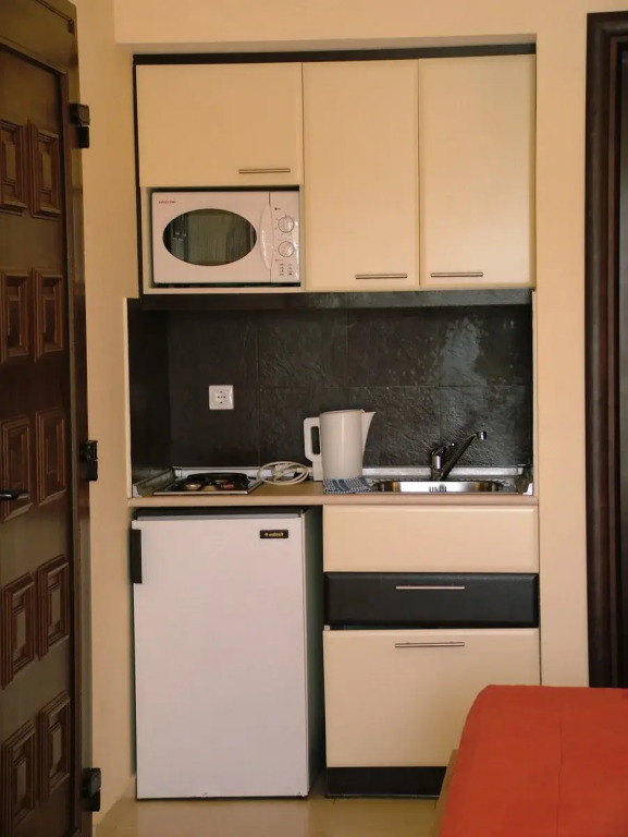 Kamari Apartments