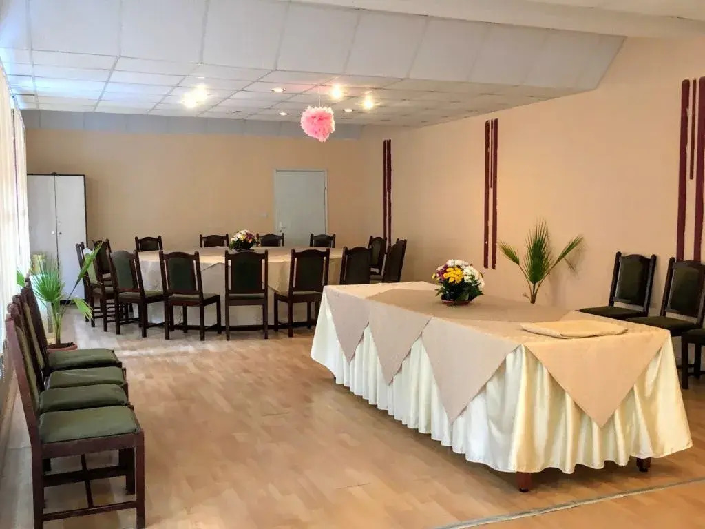 Continental Park Hotel