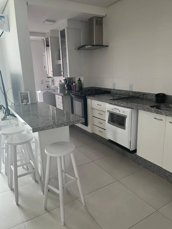 Apartamento novo frente mar com piscina aquecida em Home Club