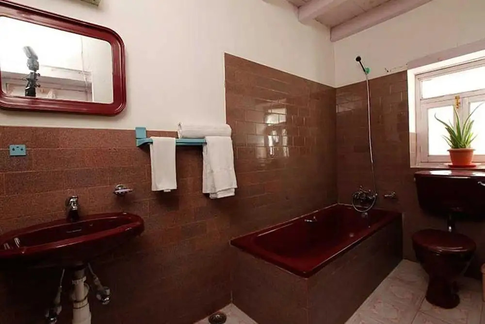 Hotel Om's Home