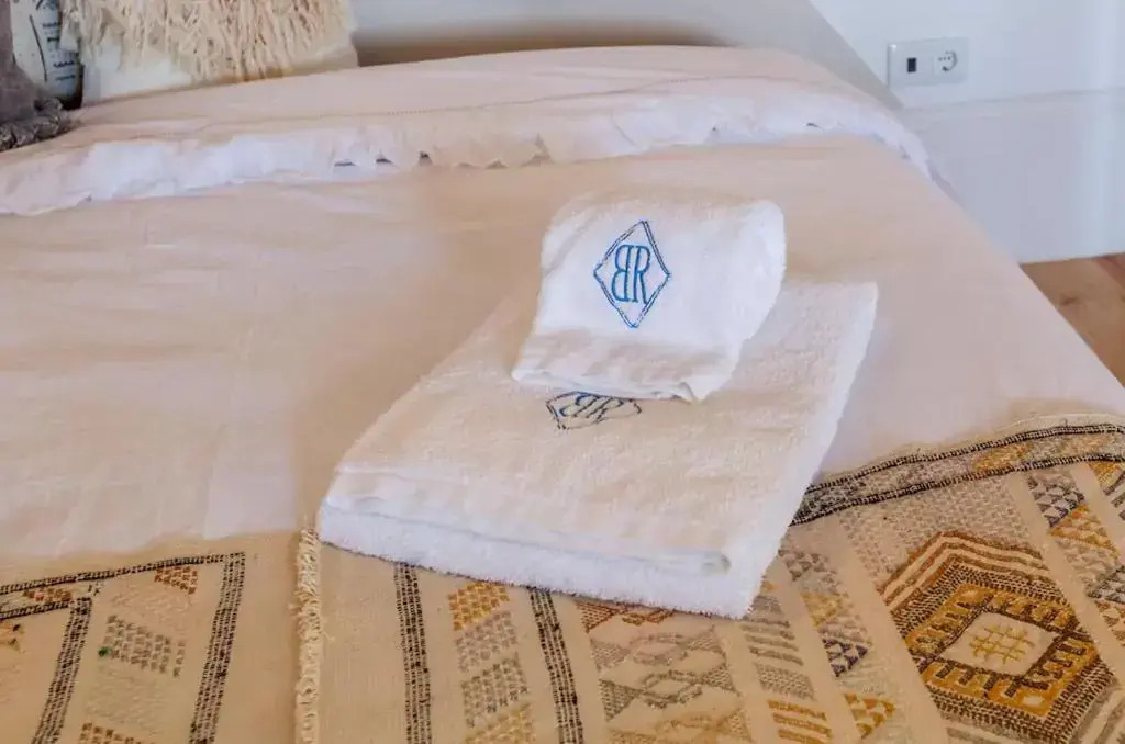 Boutique Rentals - Boho Chic Apartment