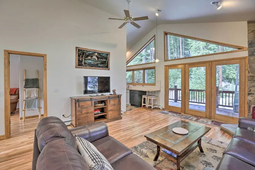 Creekside Mtn House w/ Deck: 8 Mi to Idaho Springs