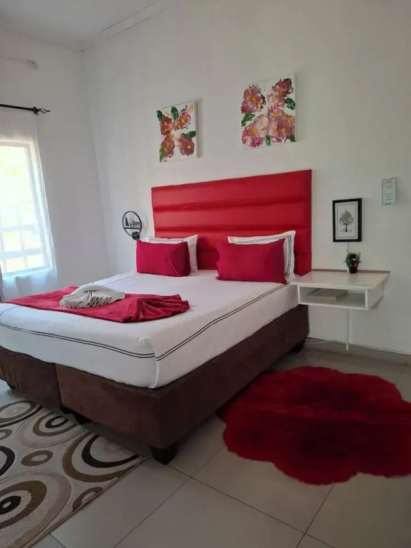 Shalakwe Hills-Inn Guesthouse Kasane