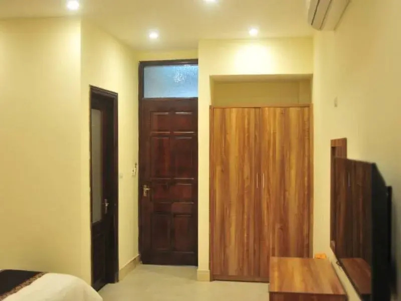 Mely Hotel 2