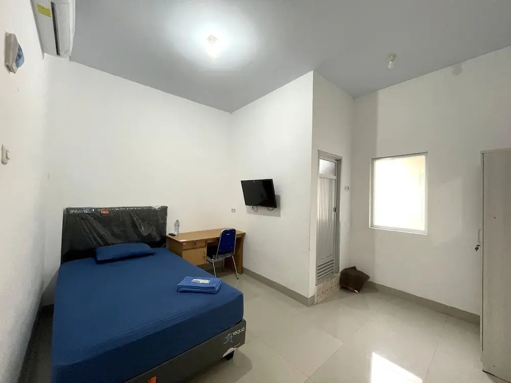 Hotel O Penginapan Musafir Syariah Near Paramount Woman & Childern's Hospital