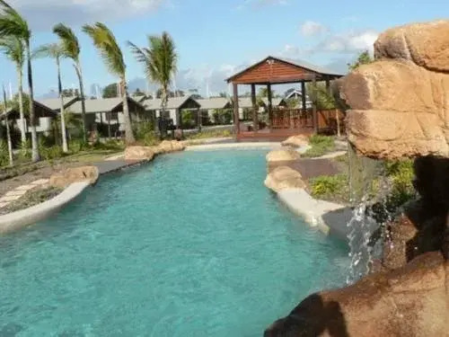 Tin Can Bay Marina Villas