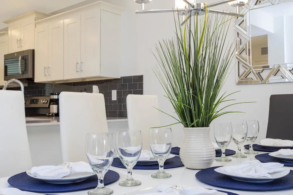 Stunning 2 Bd Condo Close to Disney 304 3191