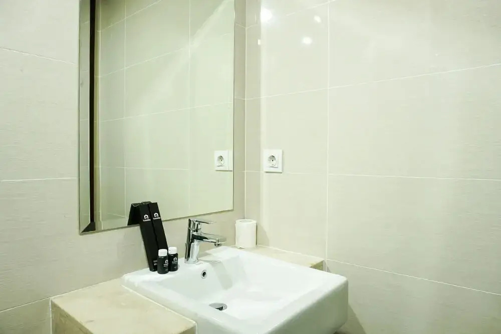 Deluxe And Comfortable Studio Puri Mansion Apartment