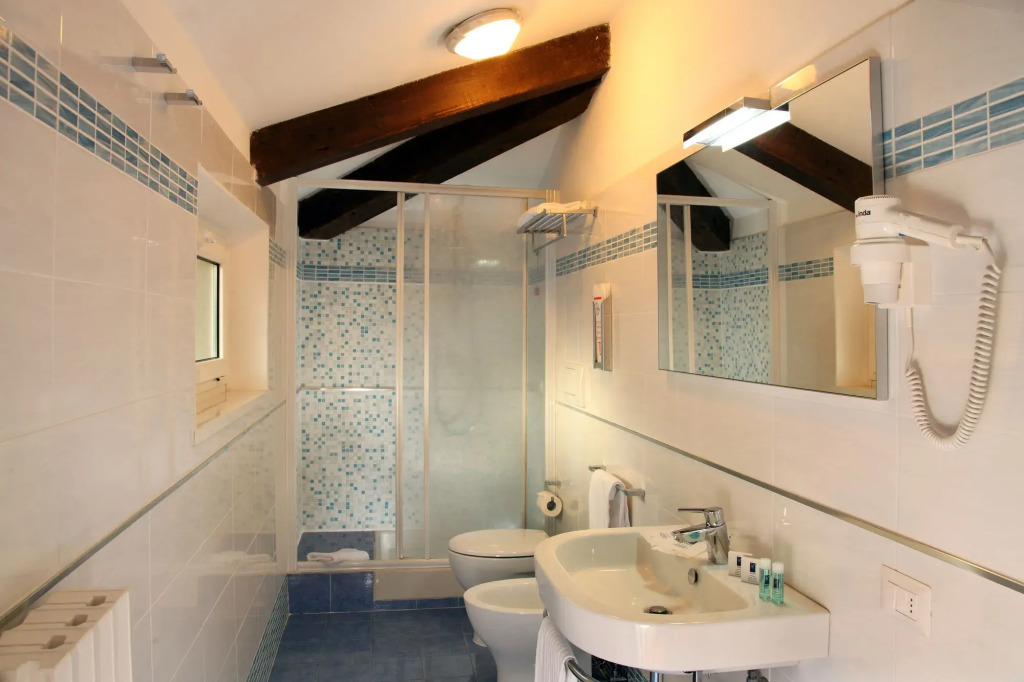 Hearth Hotel
