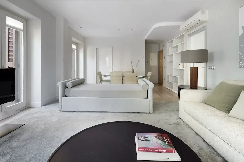 Easo Suite 7 Apartment by Feelfree Rentals