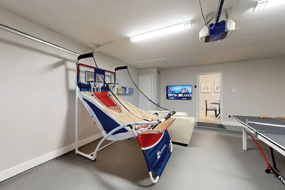 Games, Backyard & Patio: Spacious Home in Frisco