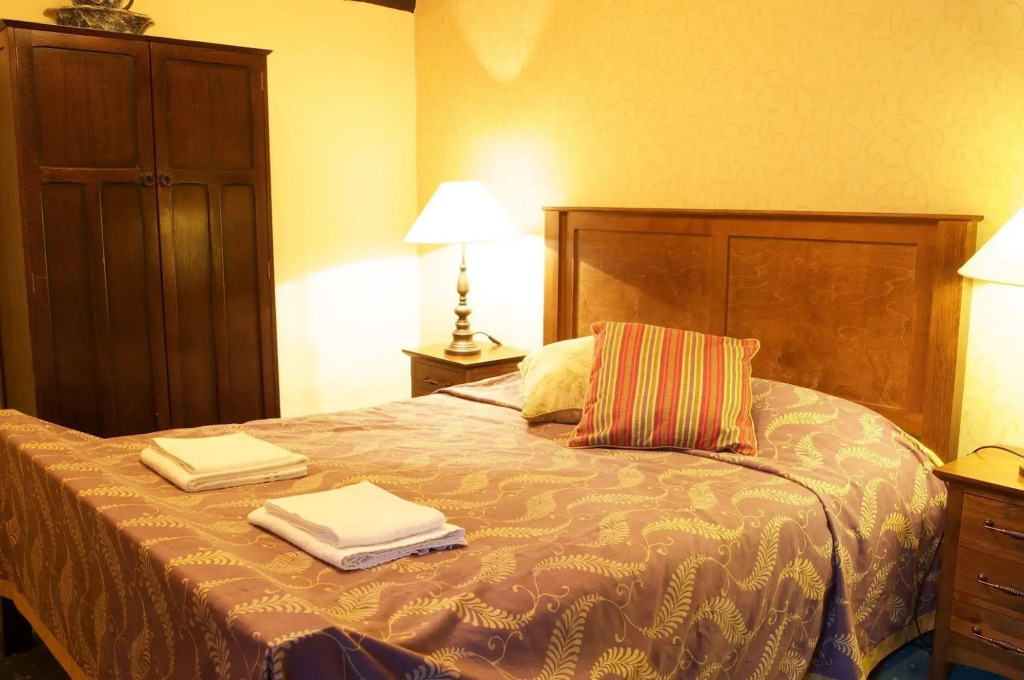 George & Pilgrims Hotel