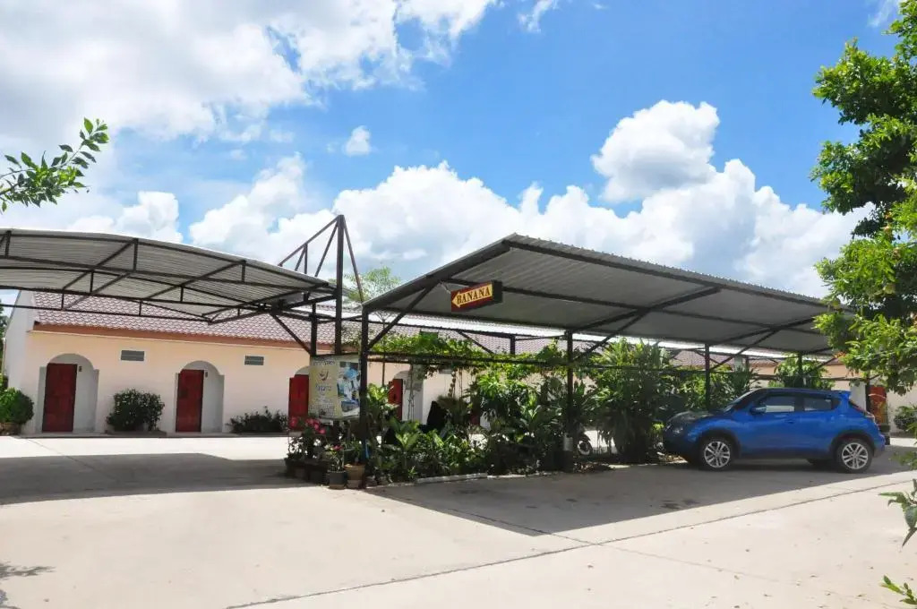 Banana Resort Sadao