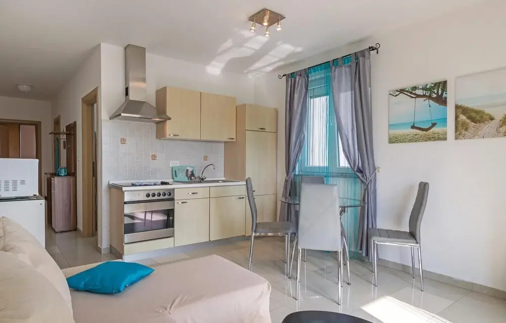 Beautiful Home in Peroj With 6 Bedrooms, Outdoor Swimming Pool and Wifi