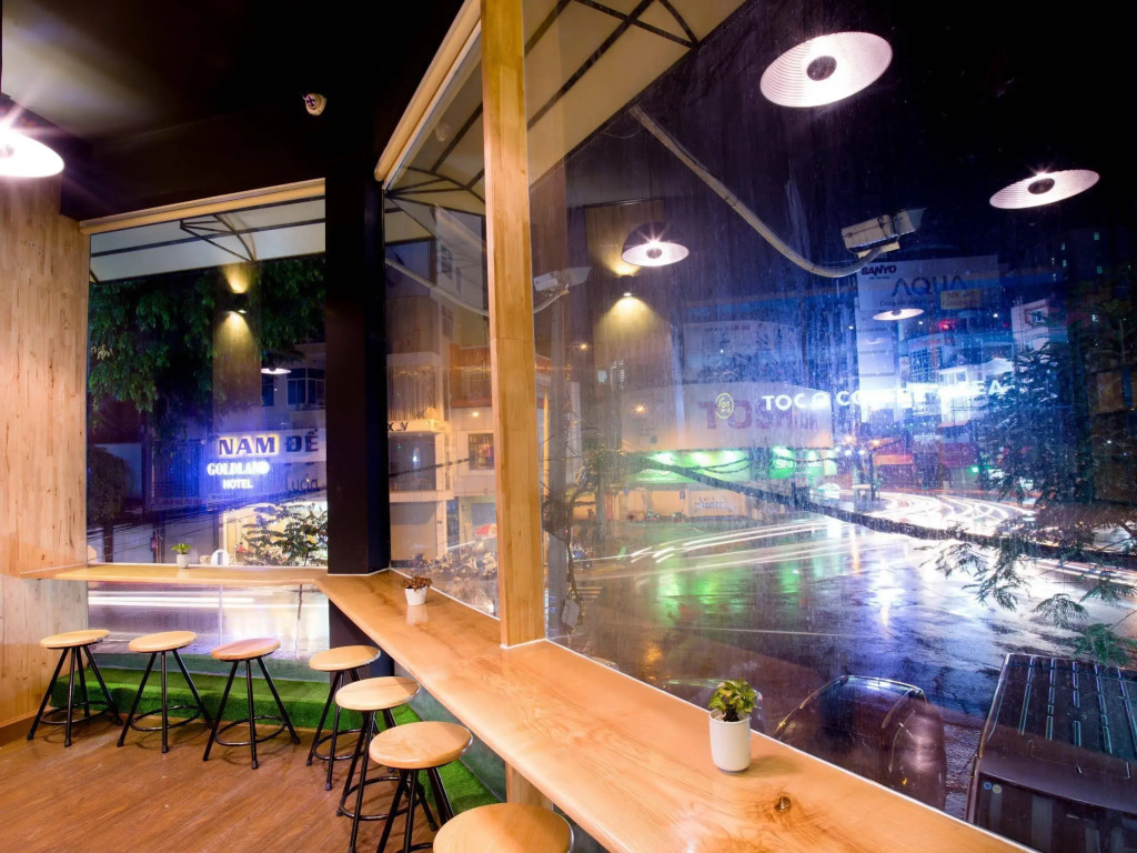 Saigon Night Hotel