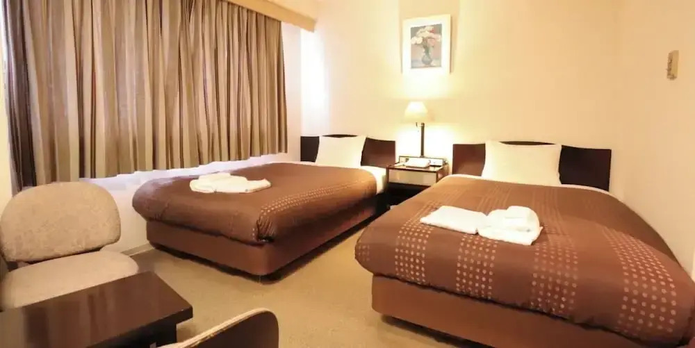 HOTEL FRONTIER YONAGO