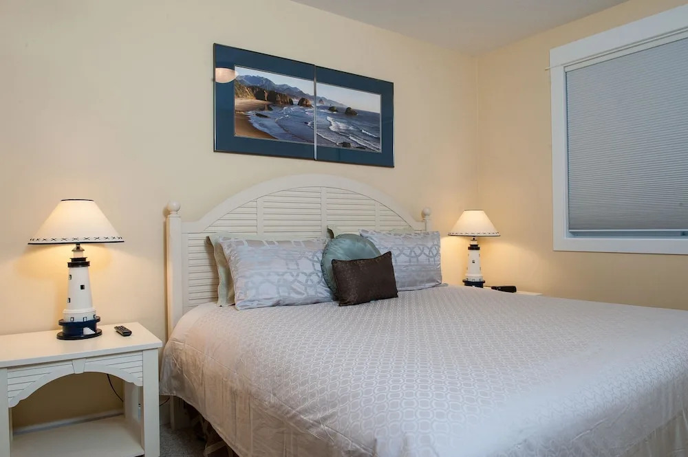 Keystone Vacation Rentals - Tidal Treasure Condo