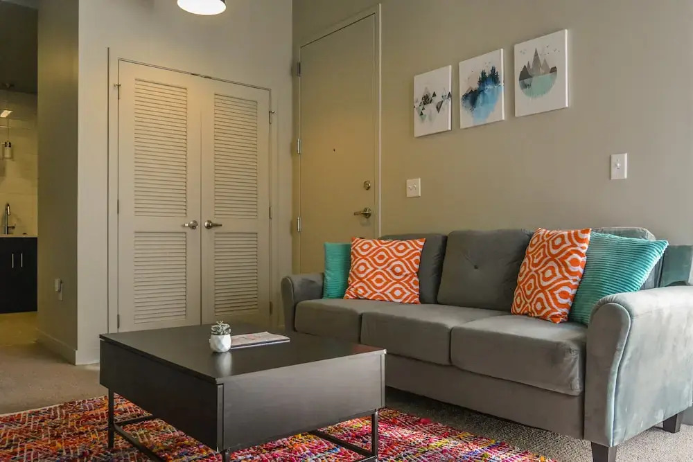 1 BR Apt in Garment Dist by Frontdesk