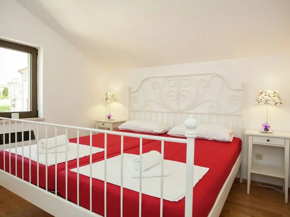 Modern Apartment with Balcony 250 Meters From the Beach And 300 M Krk Town Center