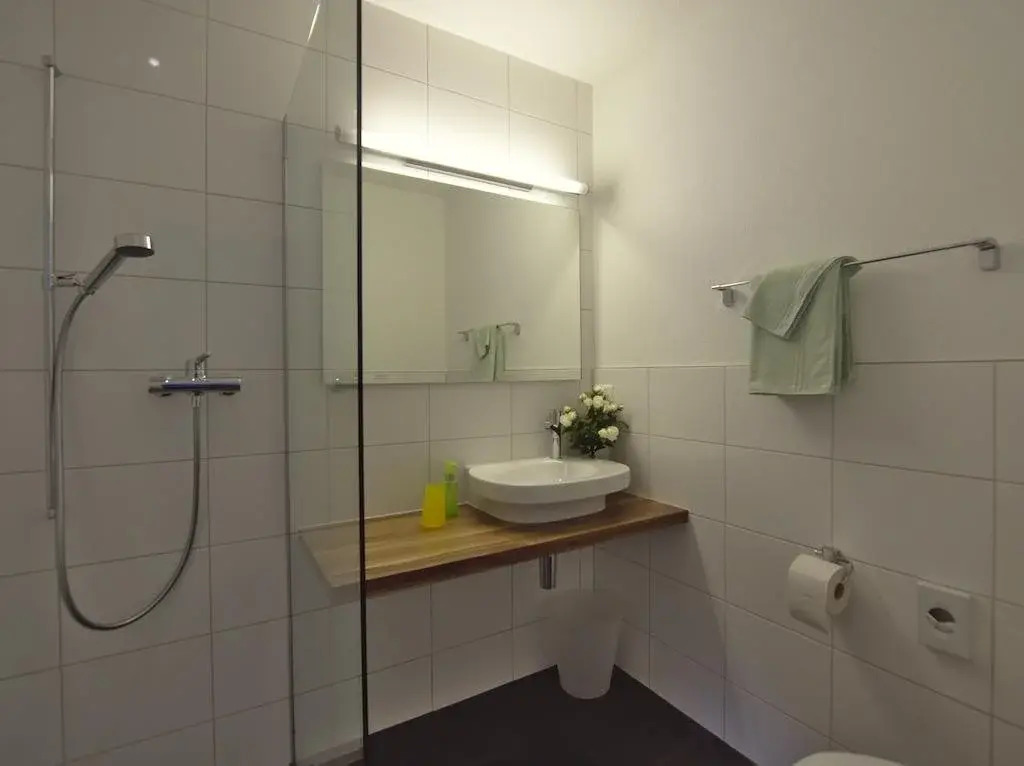 B&B perron13