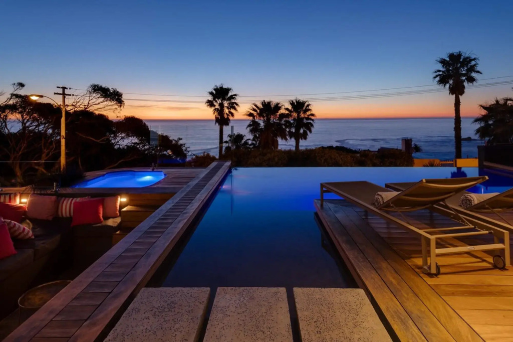 Element House - Contemporary and Upmarket Villa