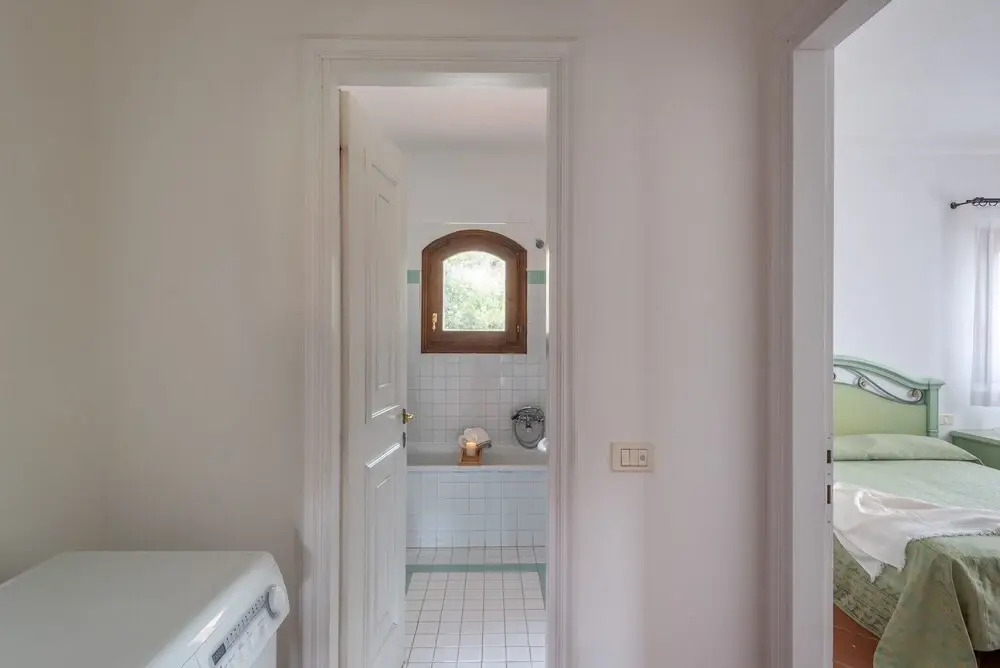 Charming Small Villa Bella villetta Sleeps 4 no pool