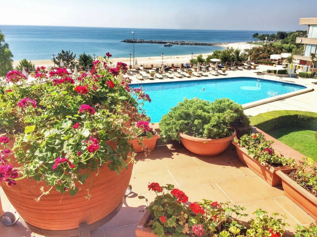 Cinar Hotel