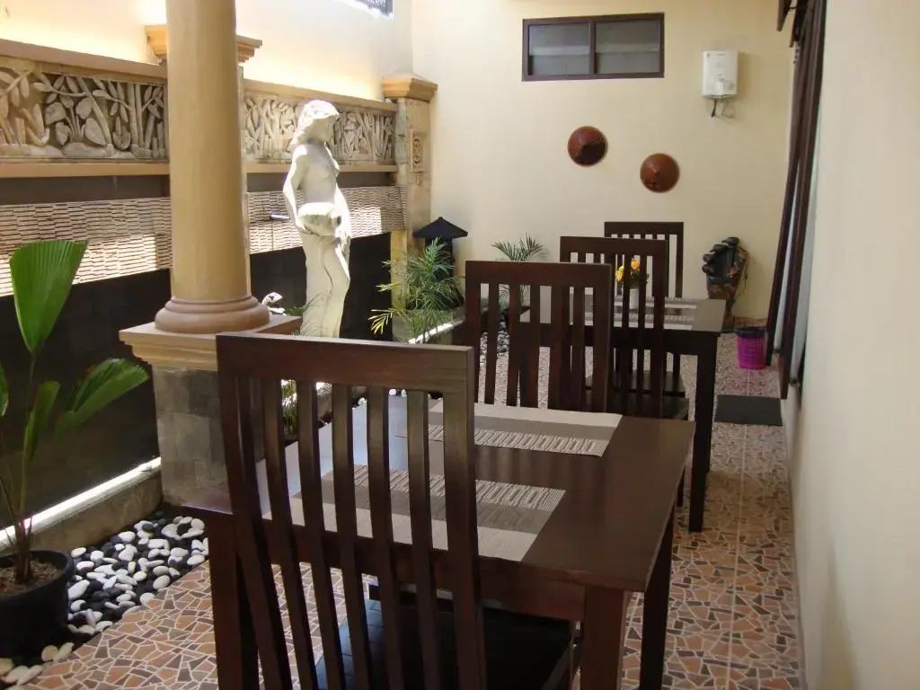 Roemah Canting Homestay