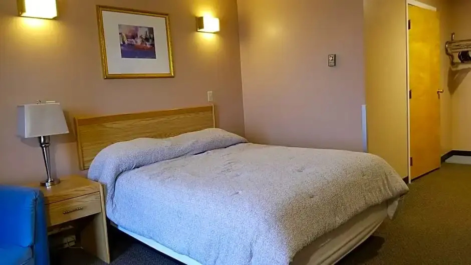 Hillview Motel