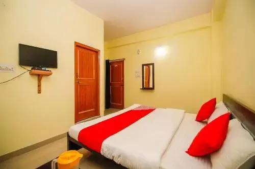 Hotel Cedar View By OYO Rooms