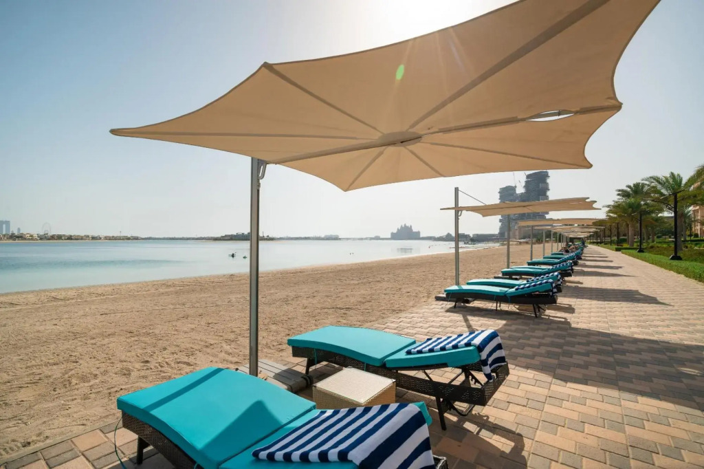 Luxury Villa Private Pool Disinfection Parking