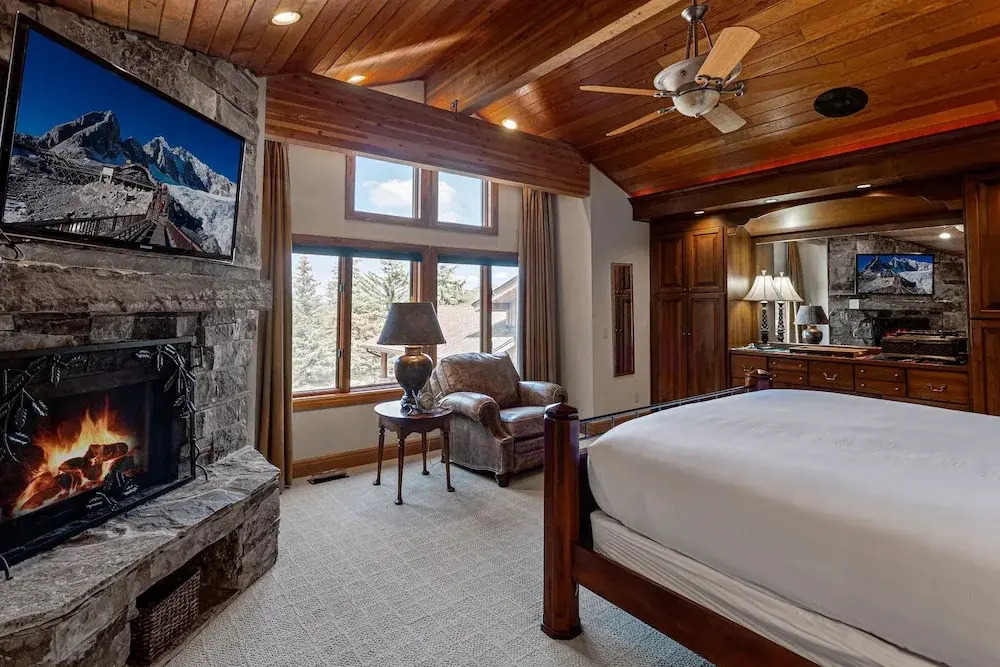 La Maconnerie at Deer Valley Resort - Four Bedroom Condo with Hot Tub #3 4 Condo