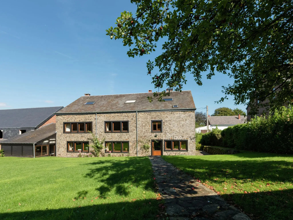 Spacious Retreat in Warizy