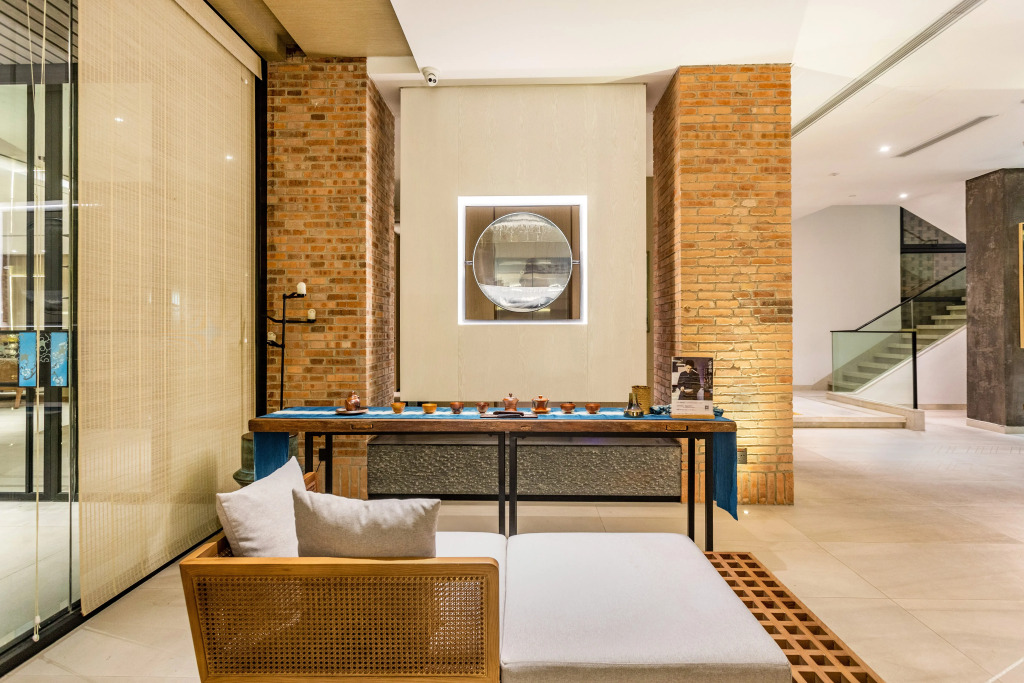 Yinju Jingde Art Hotel